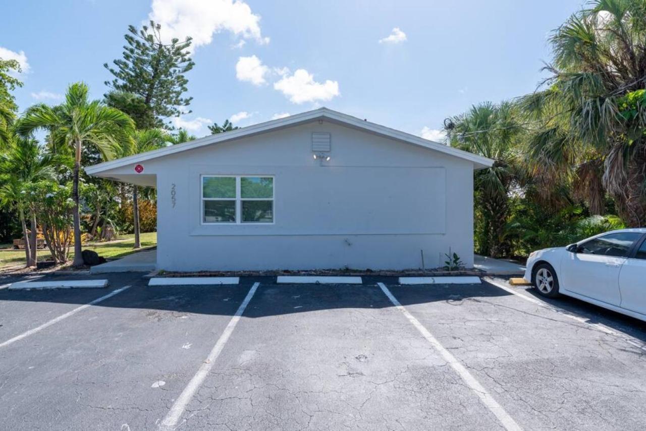 Just Off Wilton Drive Apt 2 Форт Лодърдейл Екстериор снимка