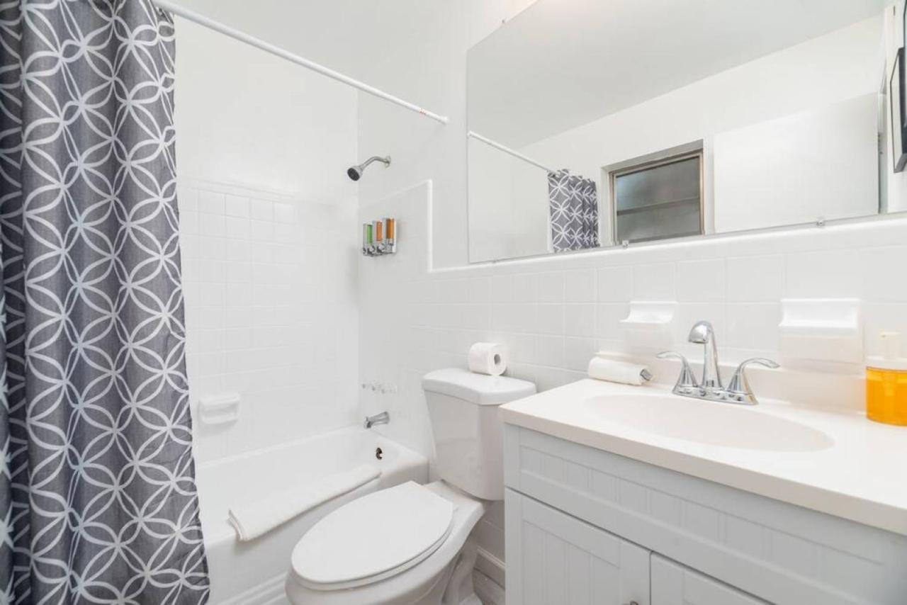 Just Off Wilton Drive Apt 2 Форт Лодърдейл Екстериор снимка