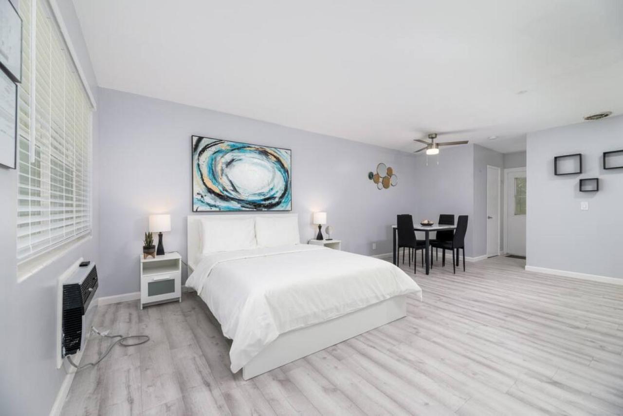 Just Off Wilton Drive Apt 2 Форт Лодърдейл Екстериор снимка