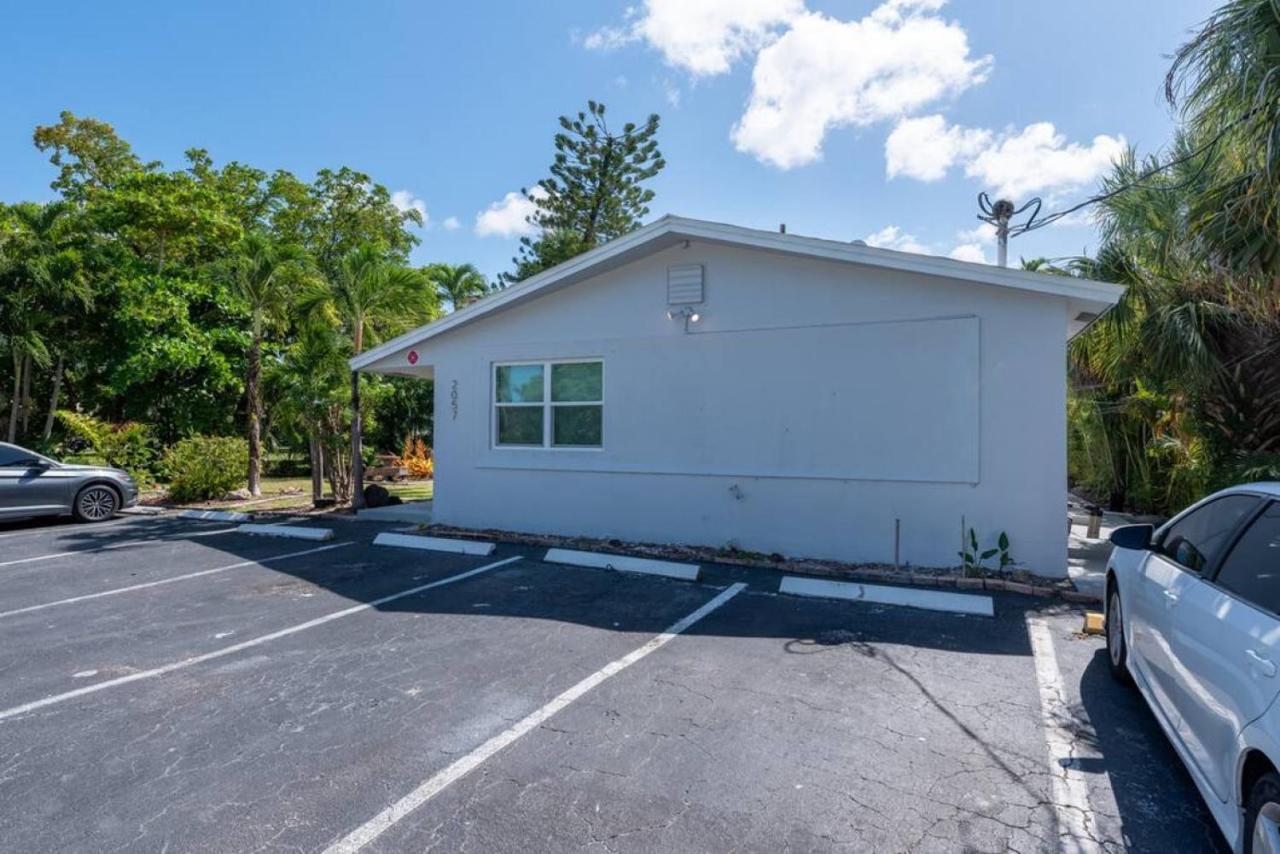 Just Off Wilton Drive Apt 2 Форт Лодърдейл Екстериор снимка