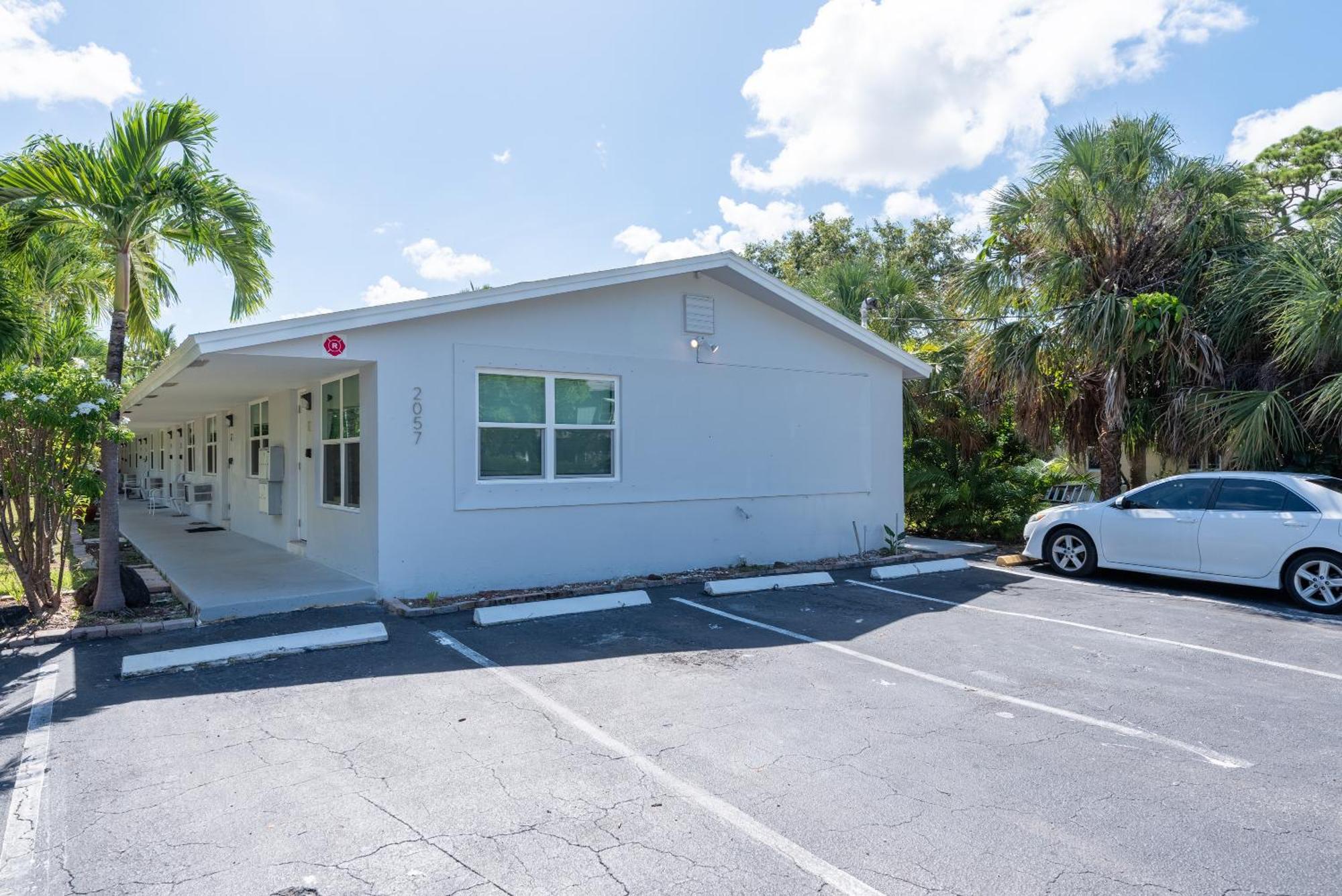 Just Off Wilton Drive Apt 2 Форт Лодърдейл Екстериор снимка